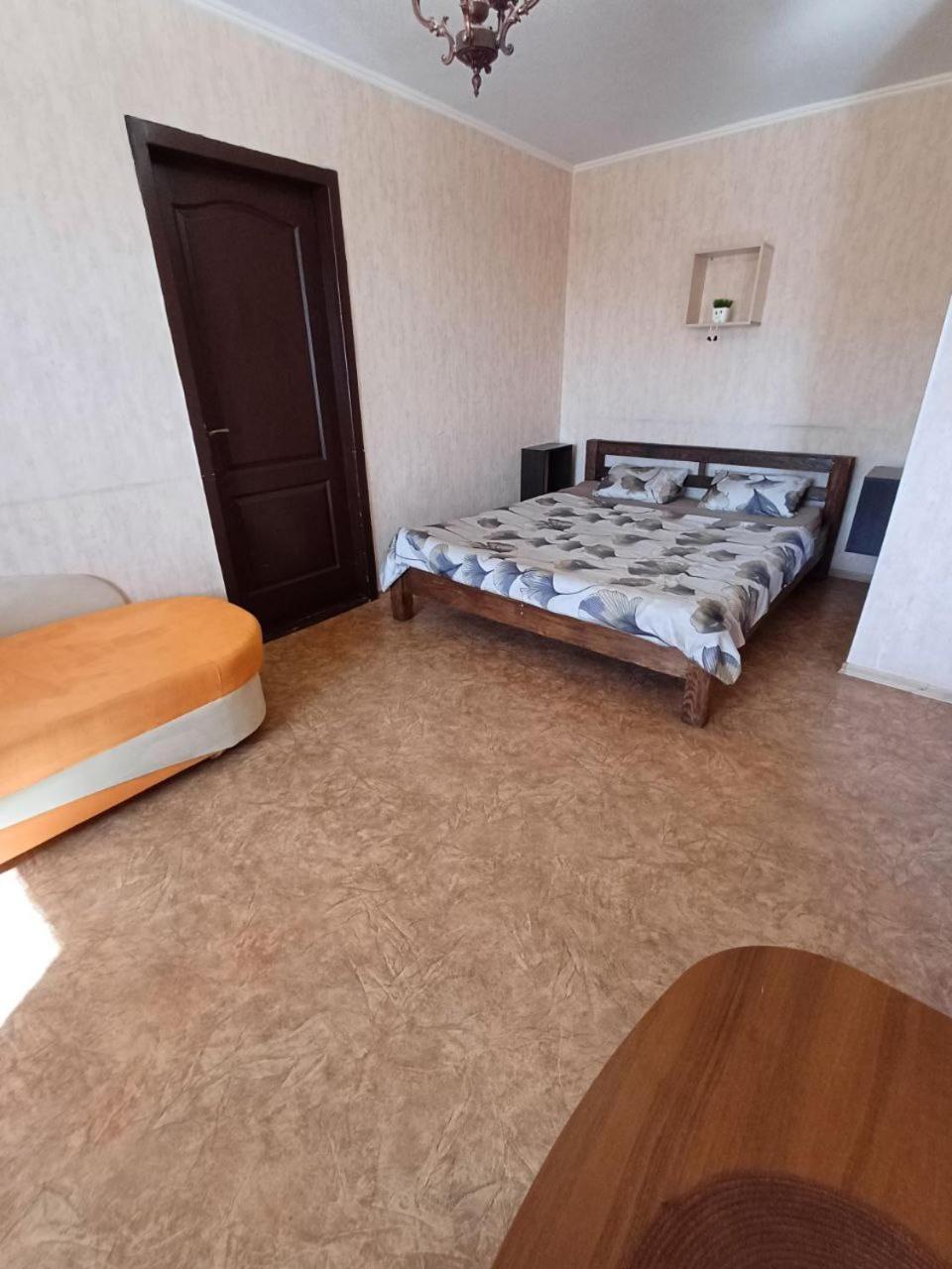 Apartment 2 Rooms Slobozhansky Prospekt Nizhnednepsovsk Exteriér fotografie